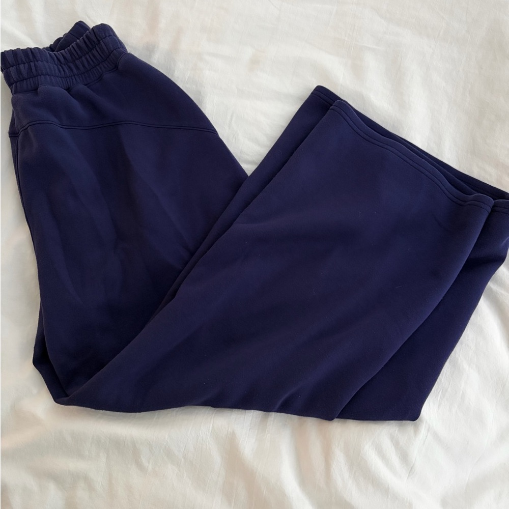 Spanx Air Essentials Navy Blue cropped flare Pants
